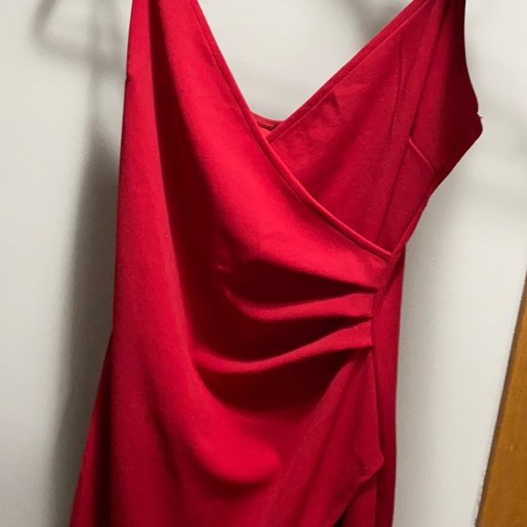 Red Windsor maxi dress with slit, size medium - Picture 2 of 2